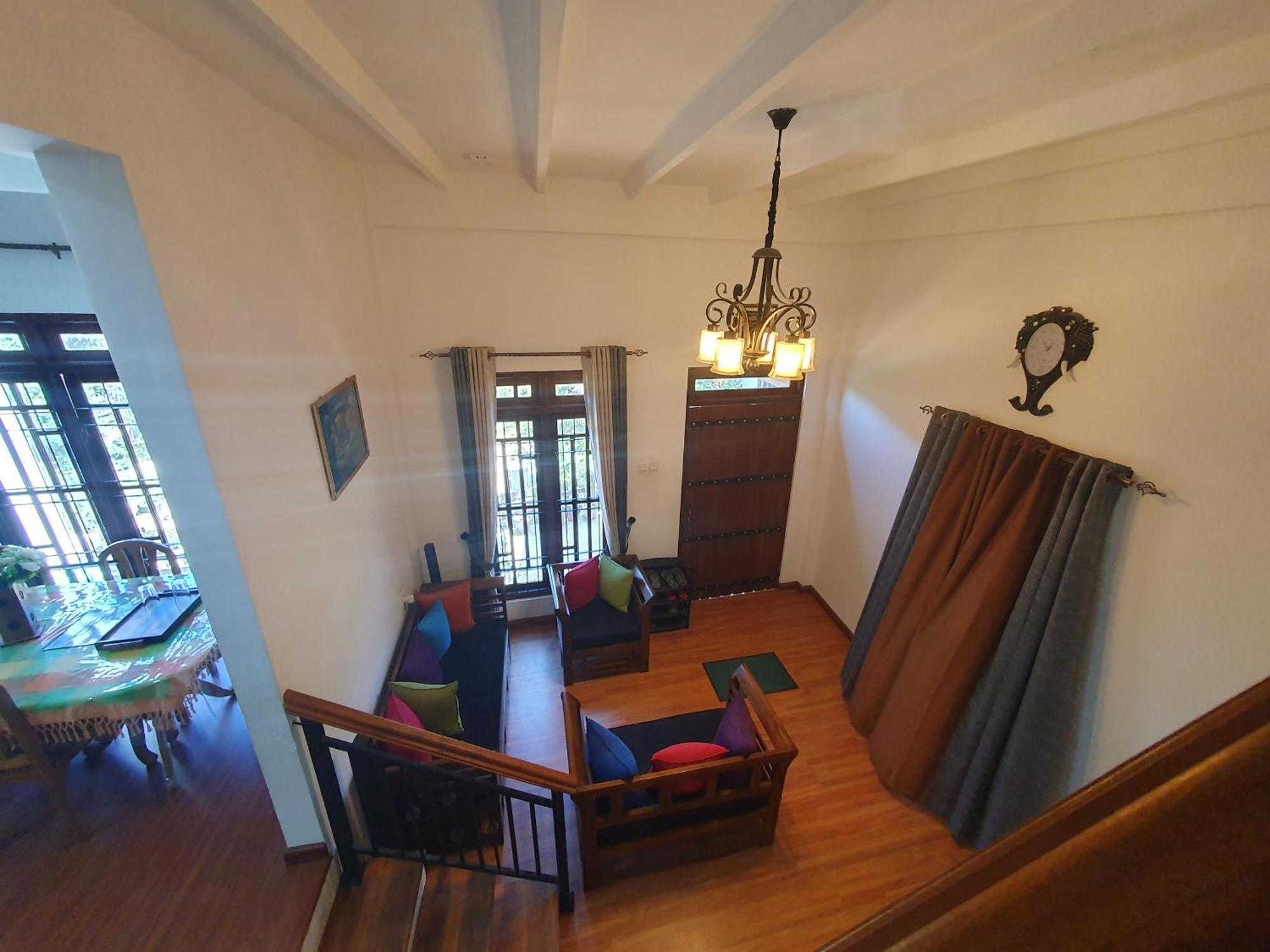 Barrow Villa Нувара-Элия Экстерьер фото